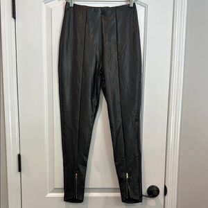 🔵 SHEIN Black Faux Leather Pants Gold Zip Detail Size 6